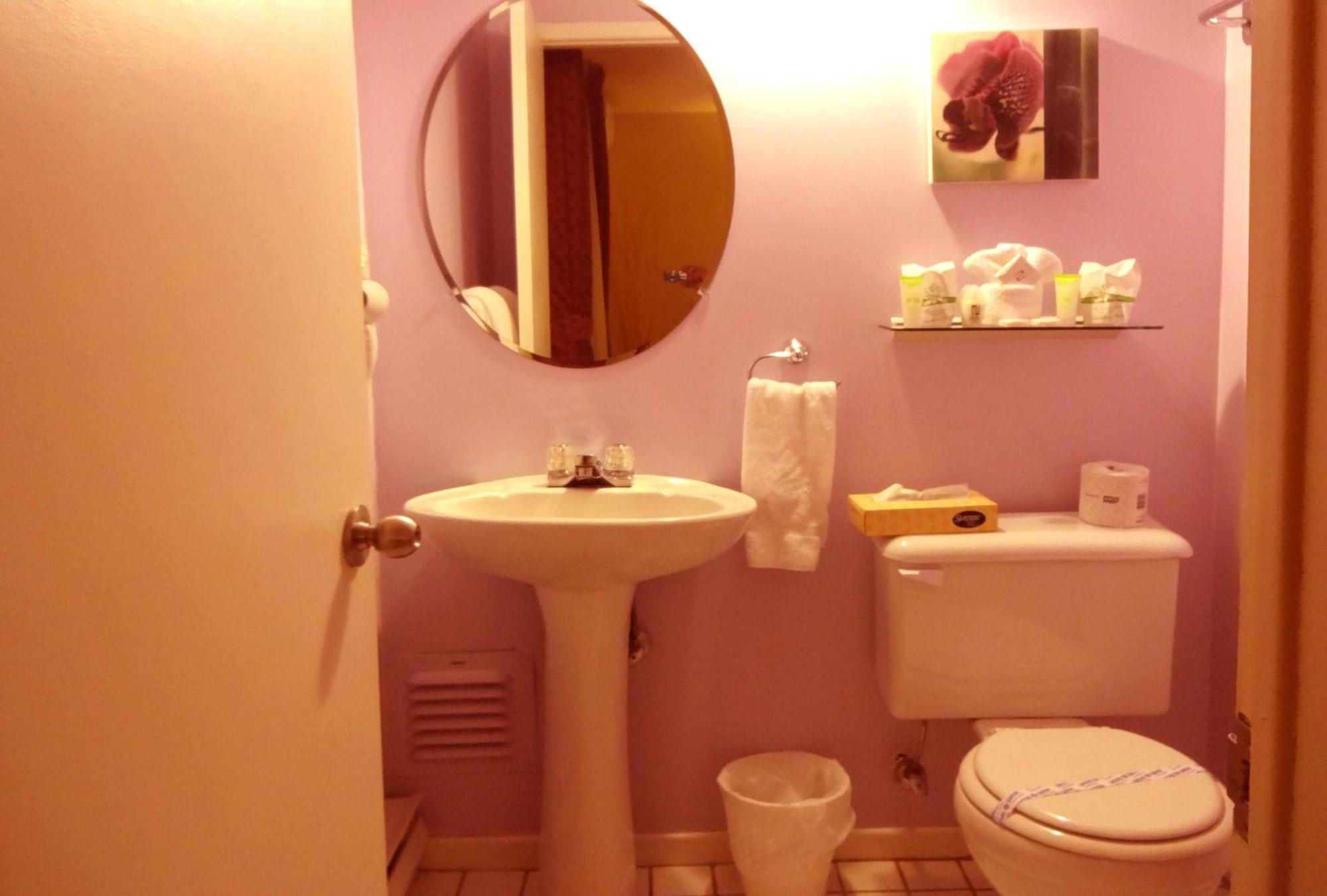 Hotel Alila Saint-Sauveur-des-Monts Esterno foto