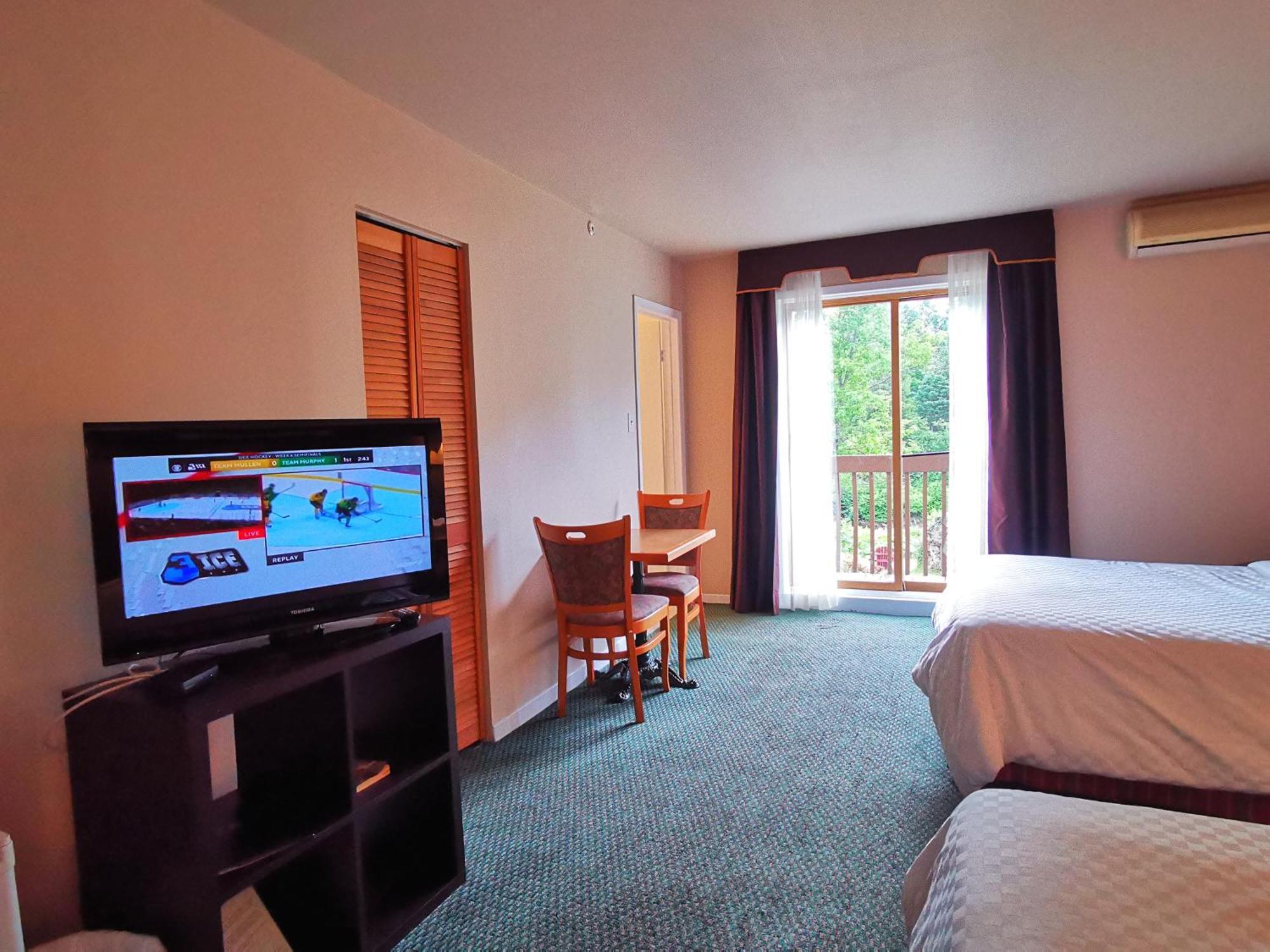Hotel Alila Saint-Sauveur-des-Monts Esterno foto
